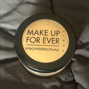Makeup Forever Banana Powder